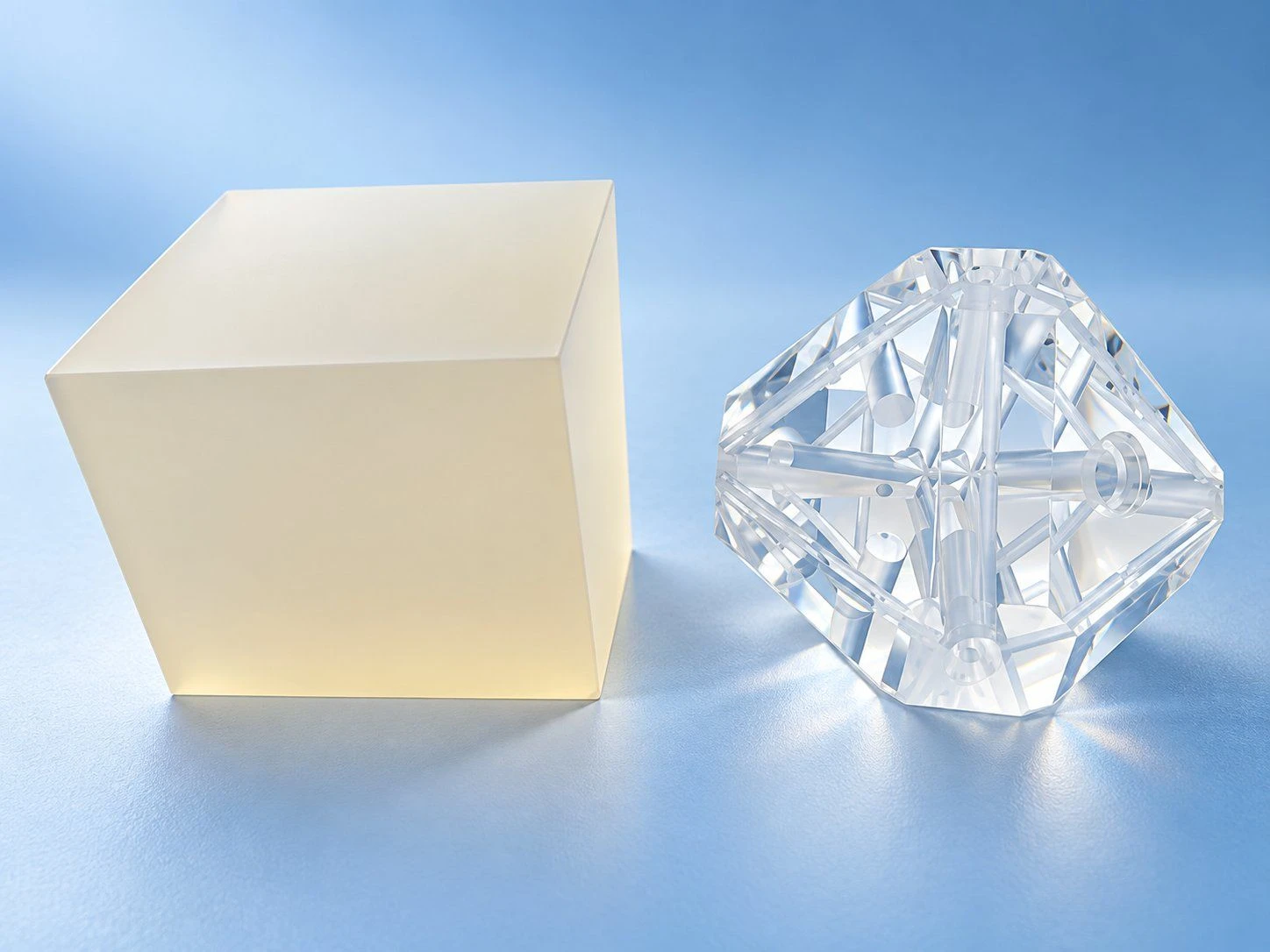 High-Precision Prisms (within 300mm) , Optical Glass (FK61, K9, BK7, etc.)