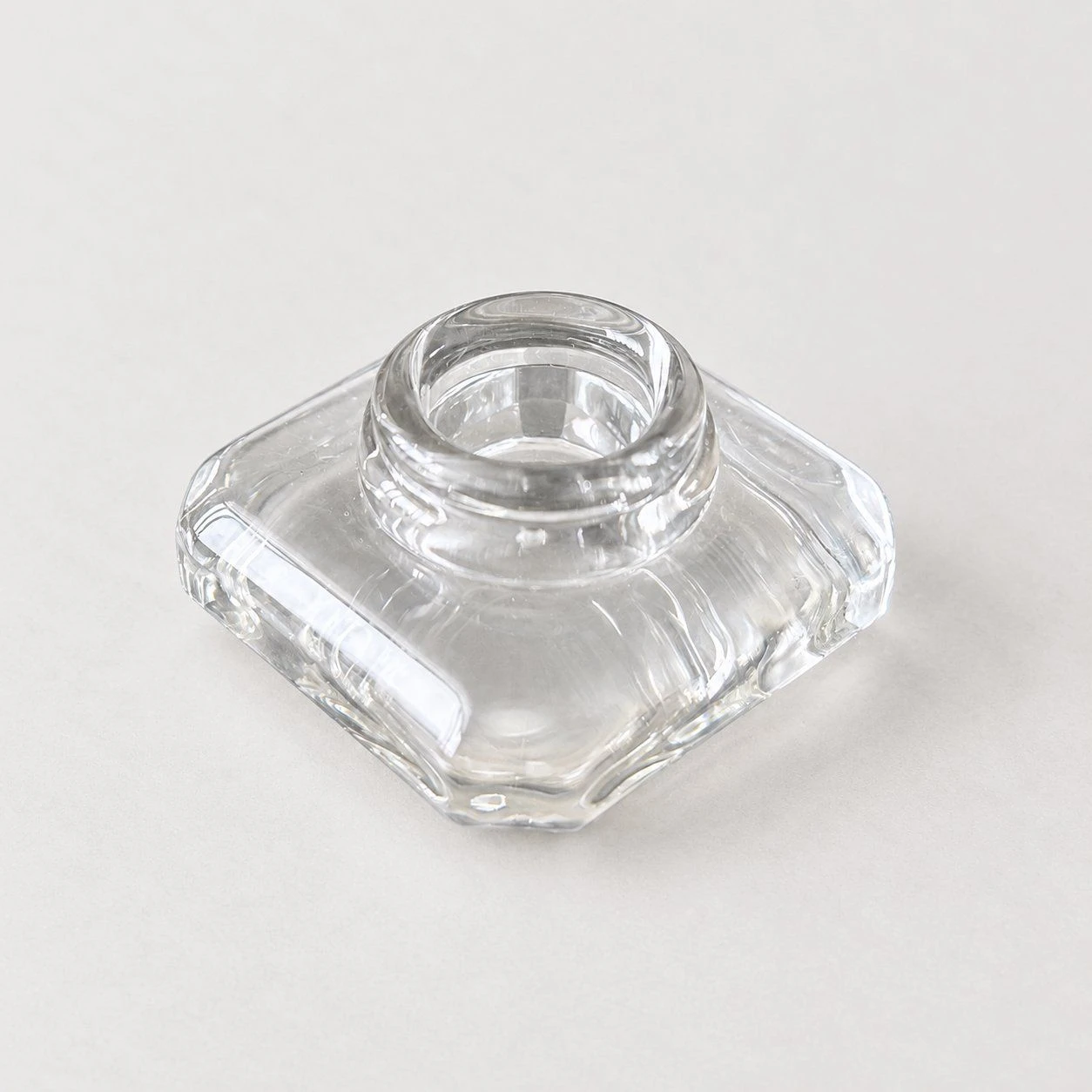 Round Pressed Glass Cover for Enhanced Outdoor LED Lighting